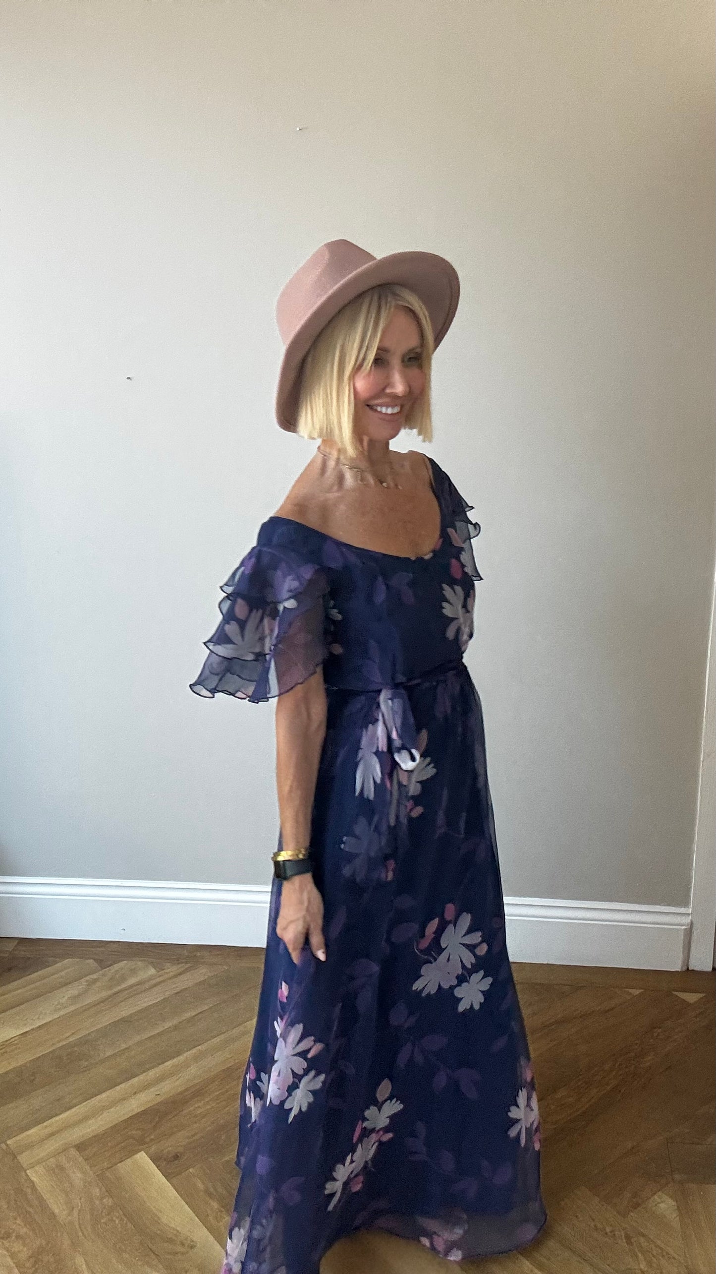 Floaty Angel Sleeve Maxi.