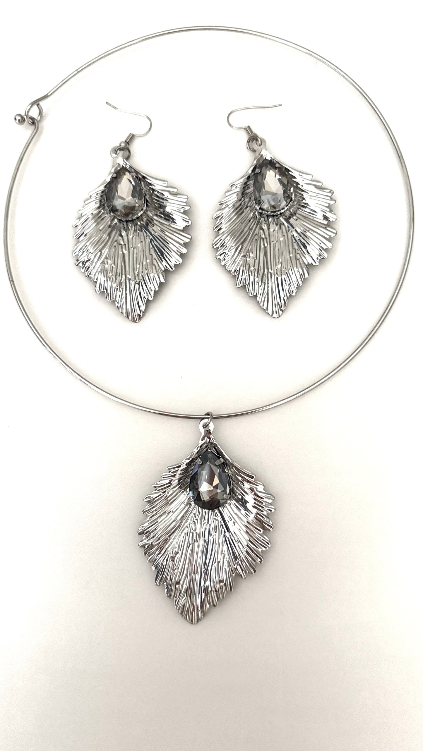 Stunning Choker & Earring Set