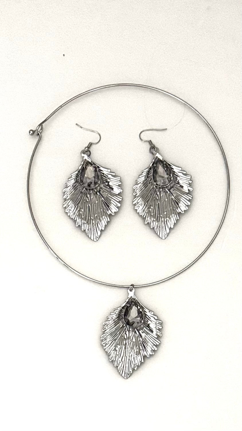 Stunning Choker & Earring Set
