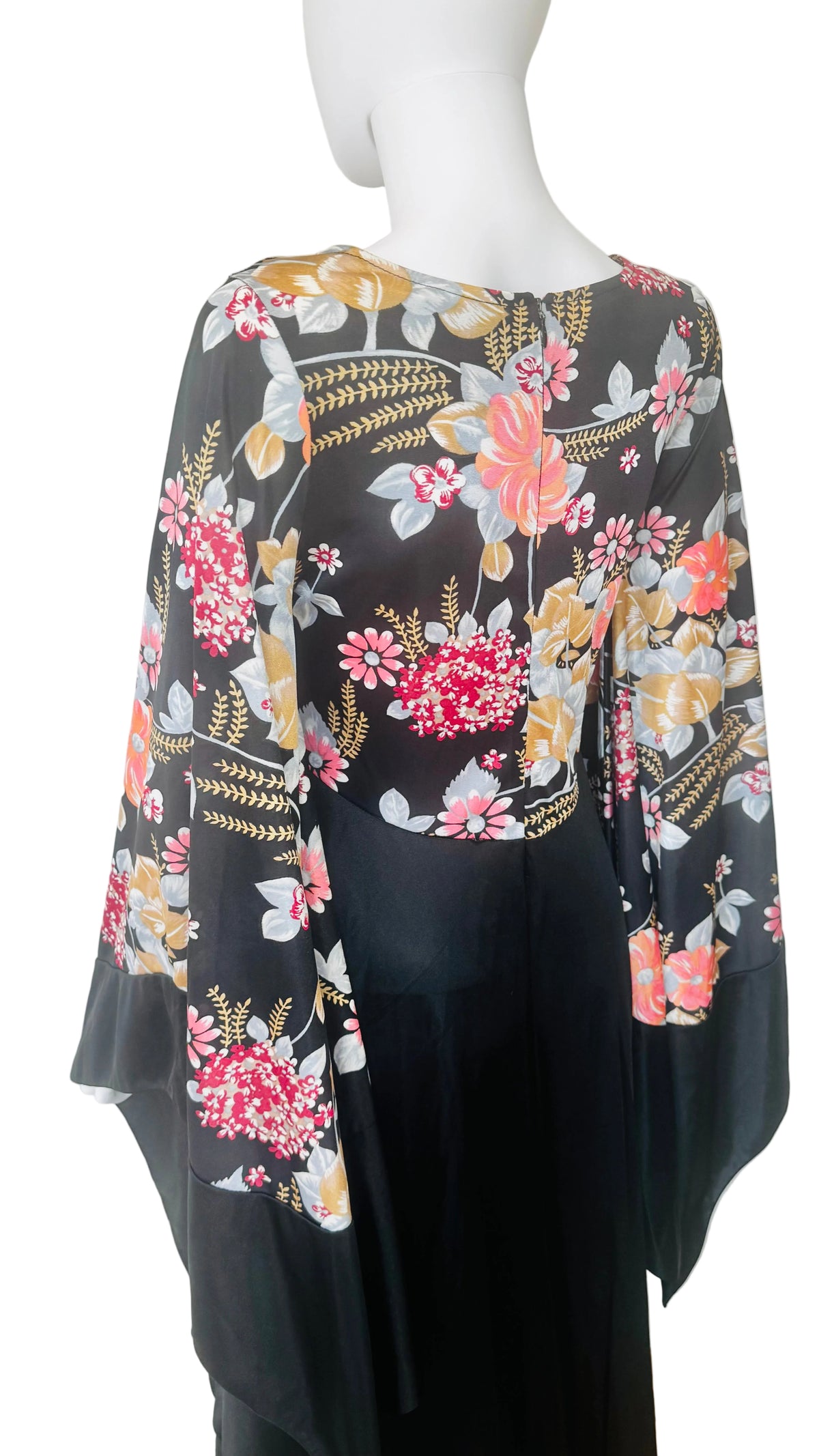 Angel Wing 1970’s Maxi Dress