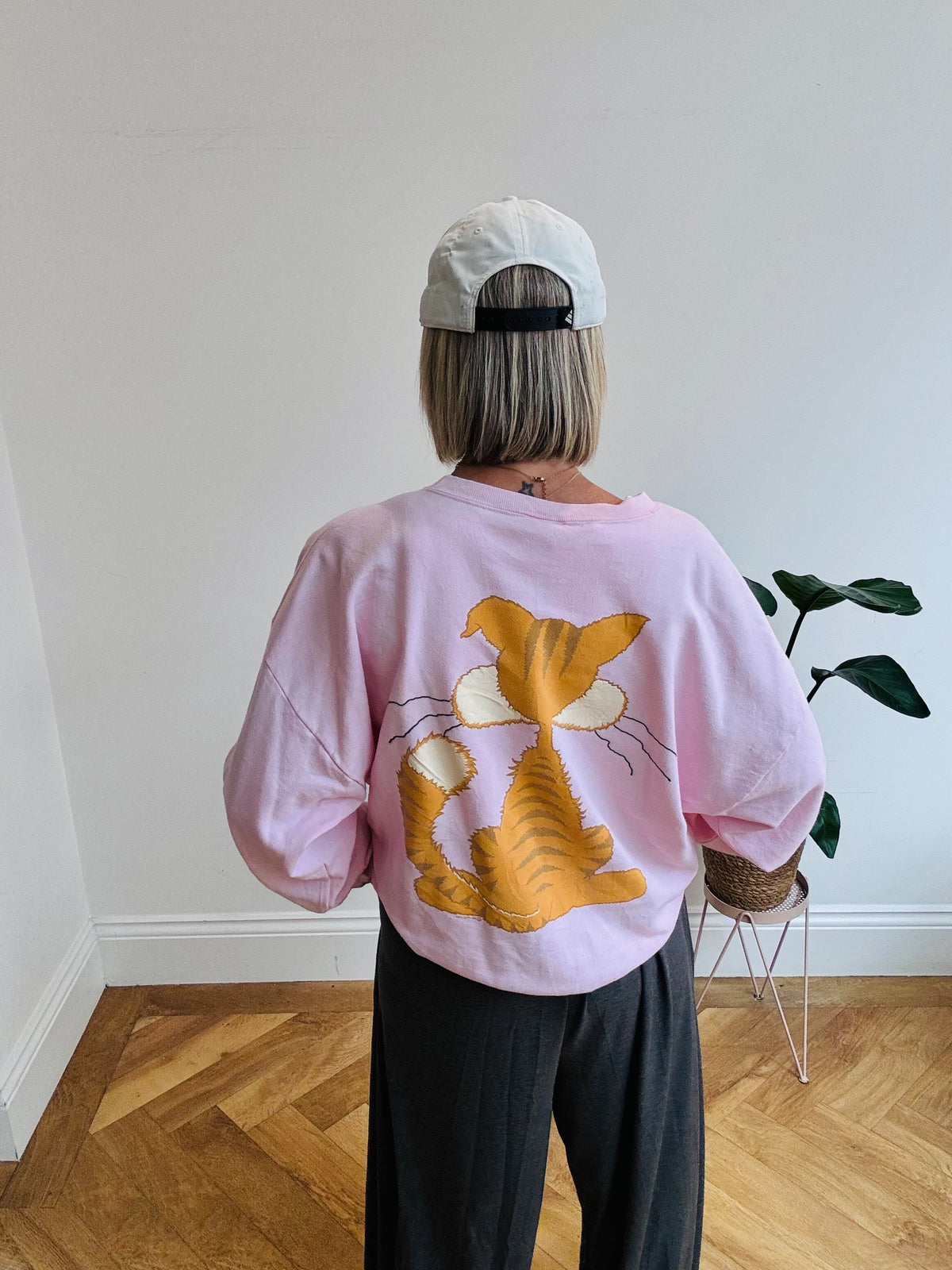 Cute Cat 80’s Sweatshirt