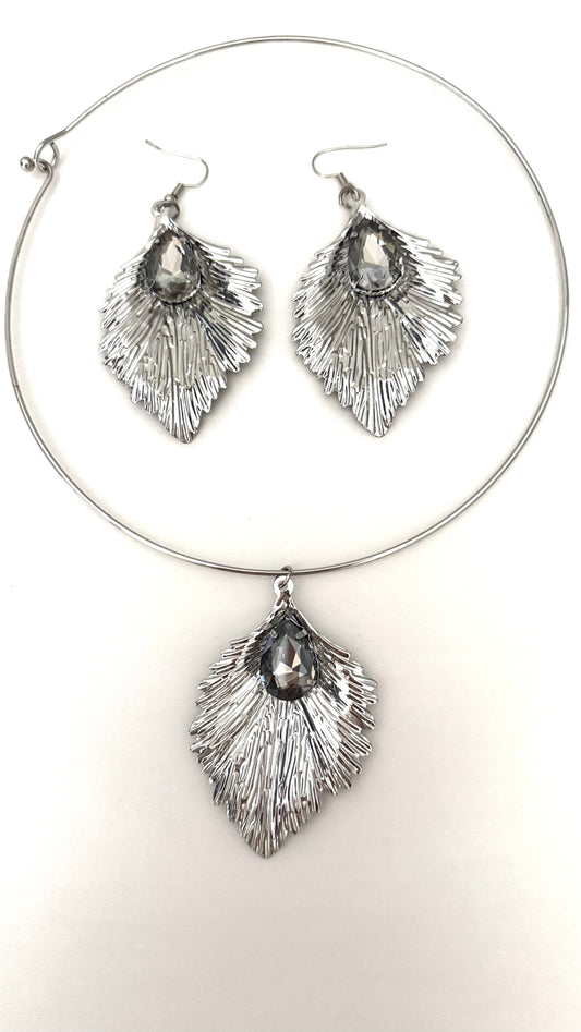 Stunning Choker & Earring Set