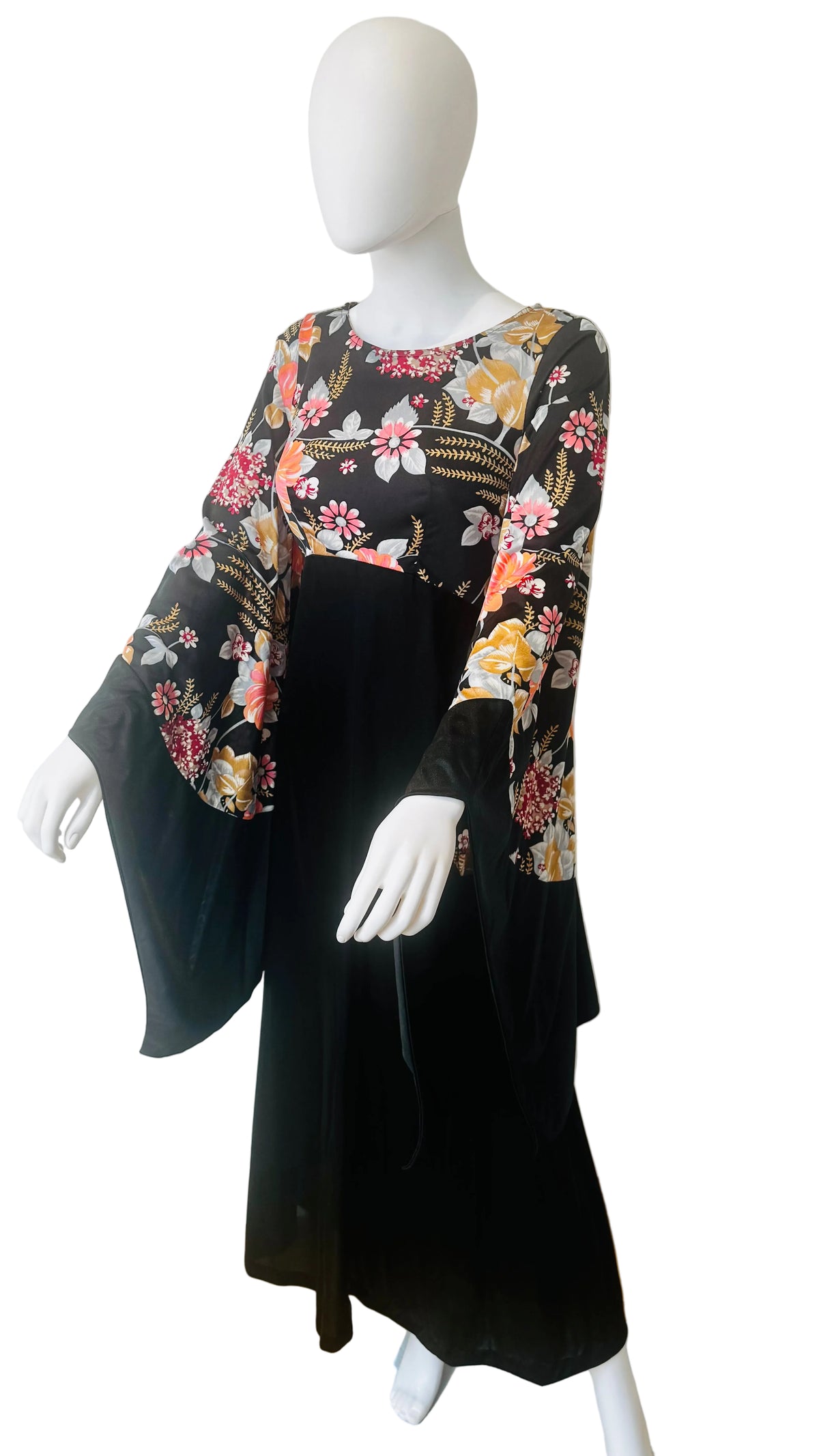 Angel Wing 1970’s Maxi Dress